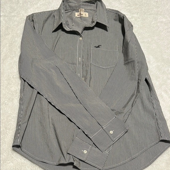 Hollister Tops - Hollister NWOT Black and White Casual Button Down Shirt